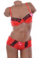 ENSEMBLE SOUTIENT GORGE AVEC SHORT DE LUXE